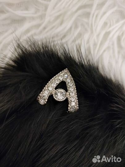 Чёрная шапка из натурального меха