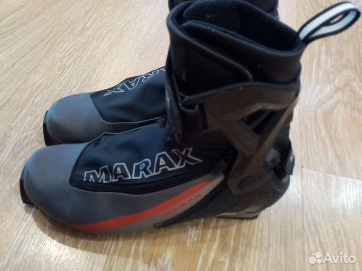 Лыжные ботинки marax