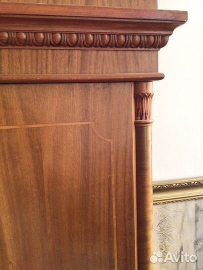 Шкаф старинный