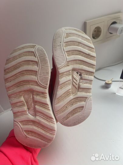 Кроссовки adidas 25