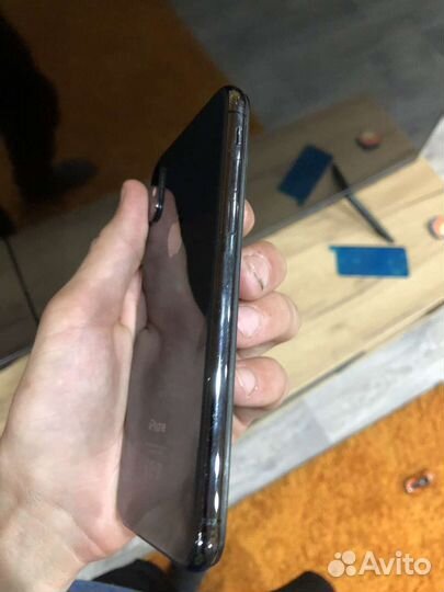 Продам айфон xs 64гб