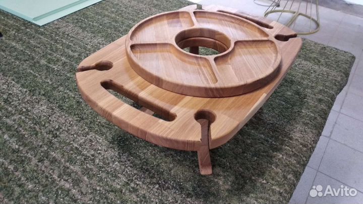 Винный столик с менажницей