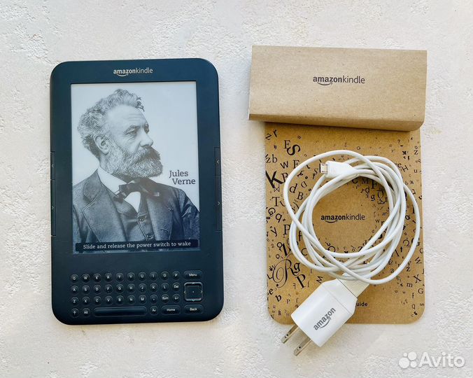 Электронная книга Amazon Kindle 3 полный комплект