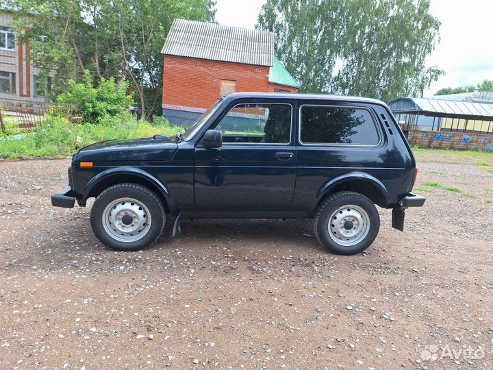 LADA 4x4 (Нива) 1.7 МТ, 2017, 105 000 км