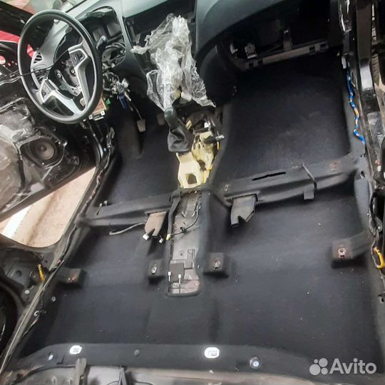 Hyundai Solaris ковер салона