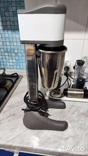 Профессиональный миксер для молочных коктейлей