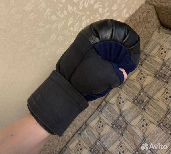 Боксерские перчатки