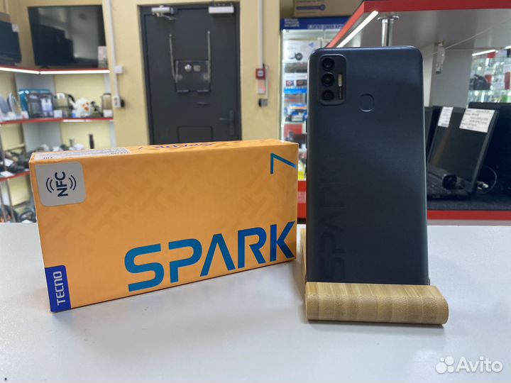 TECNO Spark 7, 4/64 ГБ