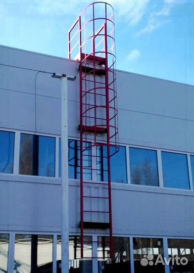 Пожарная лестница металлическая