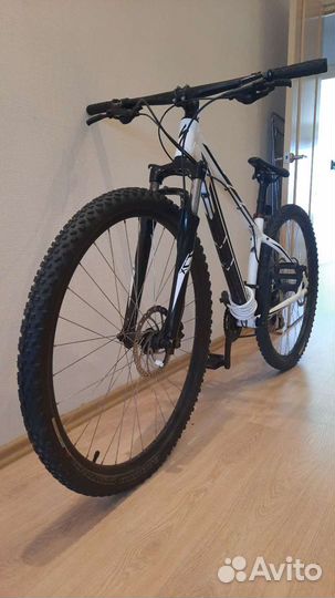 Велосипед Specialized Rockhopper 29