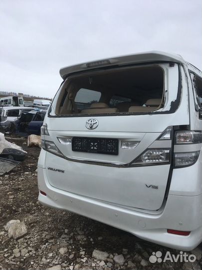 Крышка багажника Toyota Alphard II 2008 – 2014