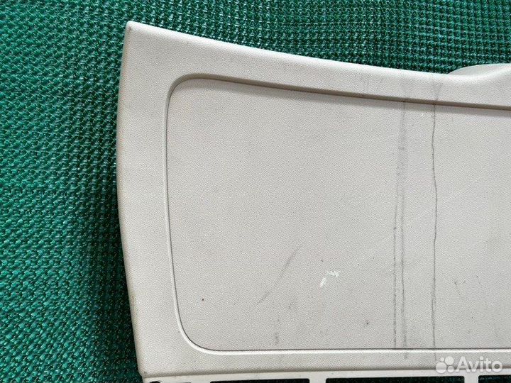 Обшивка двери багажника Mercedes-benz Gl-class, GL