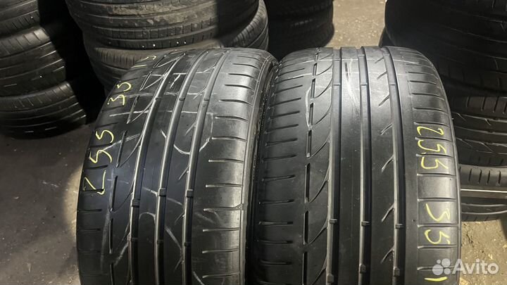 Bridgestone Potenza S001 255/35 R19 96Y