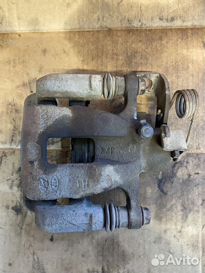 Суппорт задний solaris