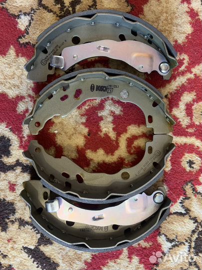 Задние тормозные кододки Renault Logan