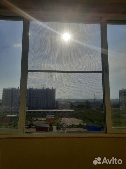 Москитные сетки на двери