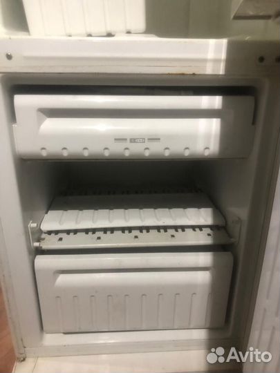 Холодильник stinol