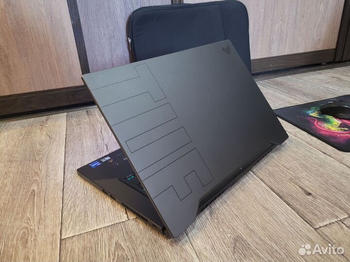 Игровой ноутбук Asus tuf Dash