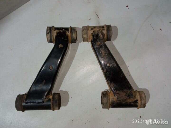 Рычаги передней подвески Nissan primera p10