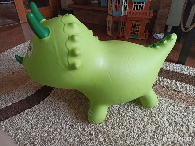 Динозавр попрыгун