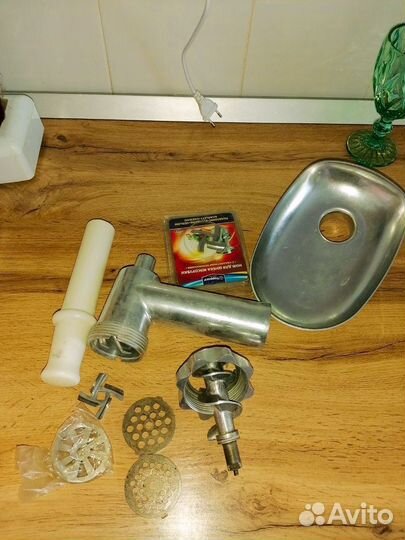 Мясорубка leran mg-1600