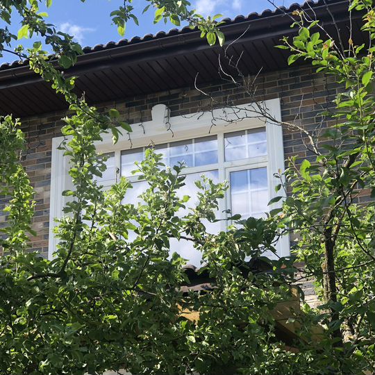 Дом 280 м² на участке 8 сот.