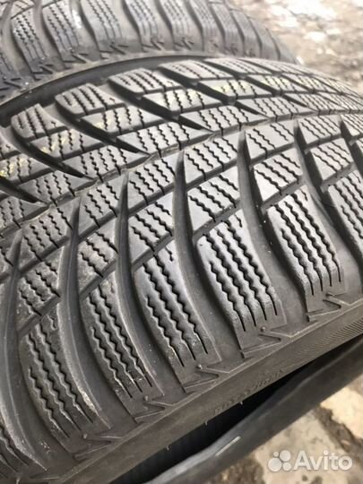 Bridgestone Blizzak LM-001 205/60 R16