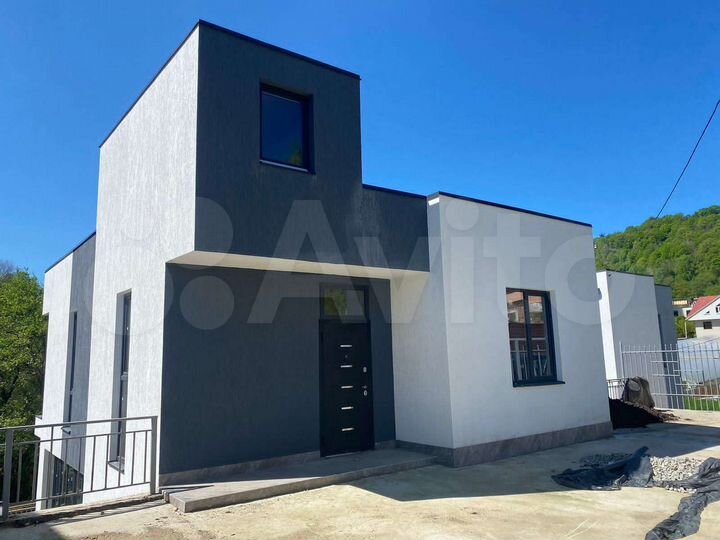 Дом 230 м² на участке 6 сот.