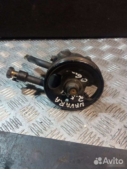 Насос гур Nissan Navara