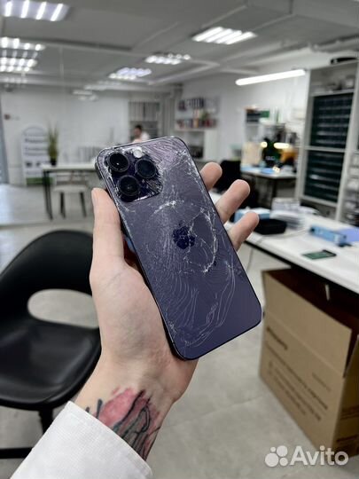 Ремонт iPhone, iPad, Macbook, Apple Watch