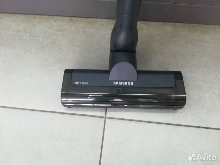 Пылесос ручной Samsung Jet 60 Turbo VS15A6031R5