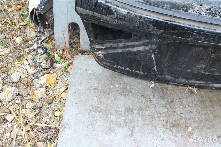 Крышка багажника Субару Импреза G12