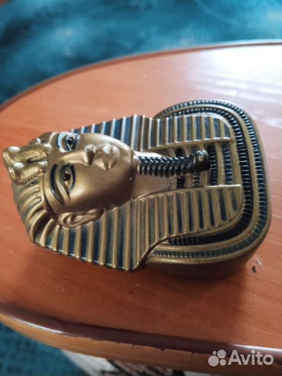 Зажигалка, приобретена в Египте