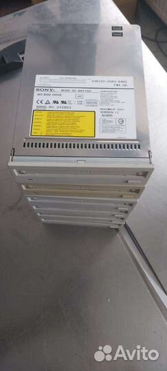 Оптический дисковод Sony SMO-F551