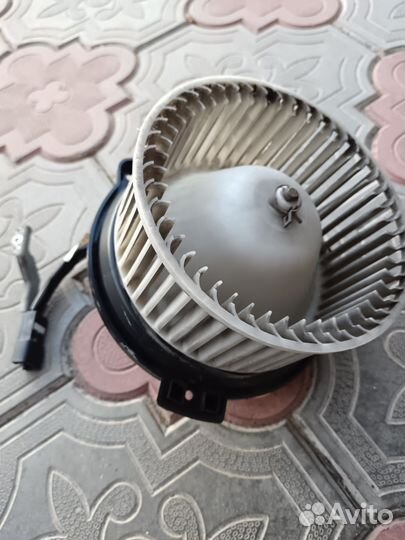 Моторчик печки Тойота Королла