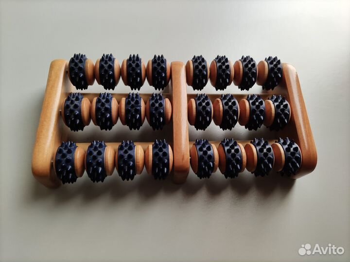 Массажёр для ног роликовый