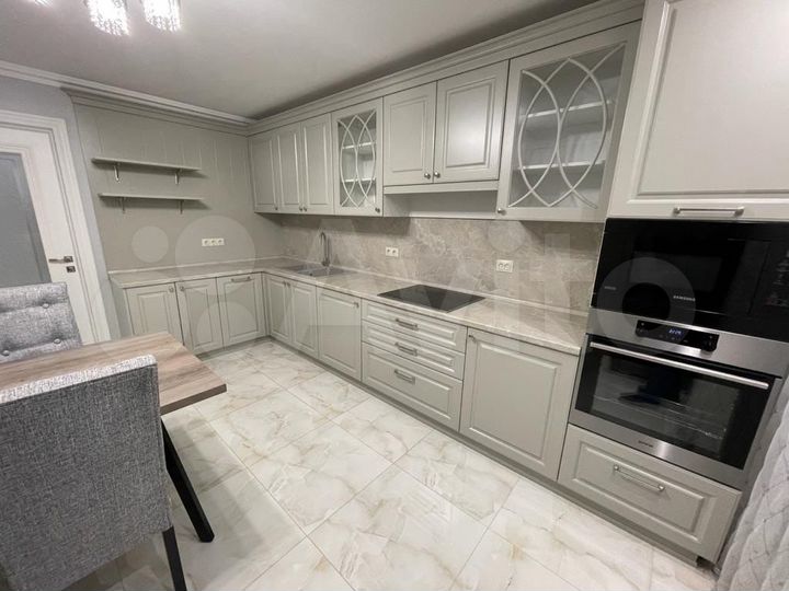 1-к. квартира, 53 м², 3/9 эт.