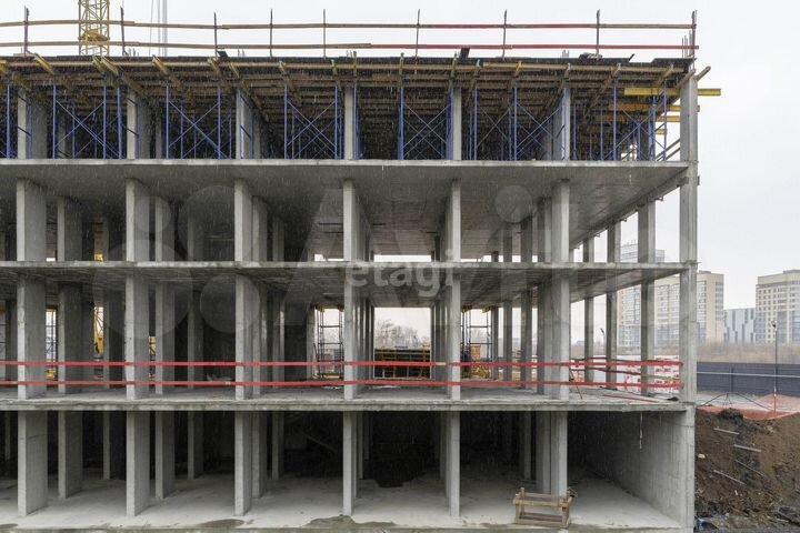 2-к. квартира, 121 м², 1/7 эт.