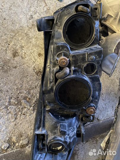 Фара левая на запчасти