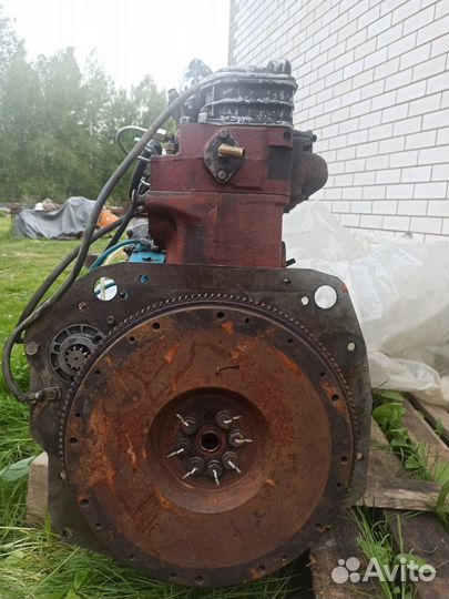 Двигатель д240