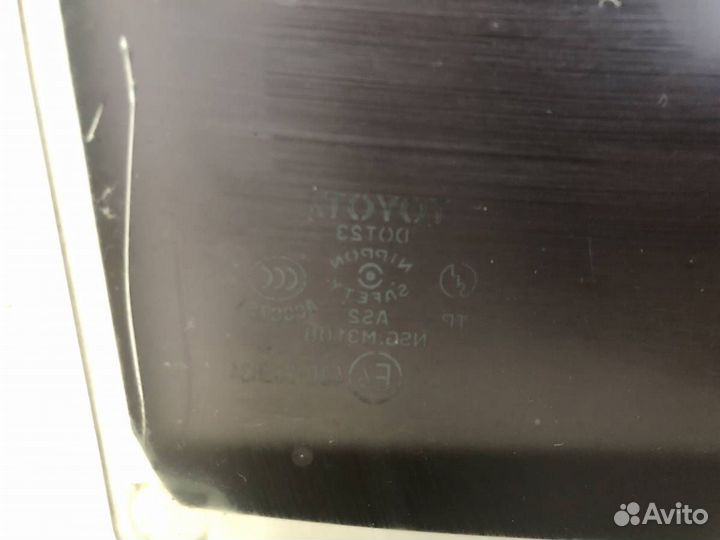 Стекло двери задней правой Toyota Corolla E120 200