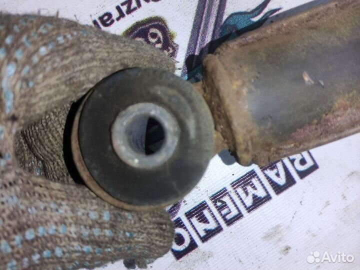 Амортизаторы задние Mitsubishi Outlander XL CW5W