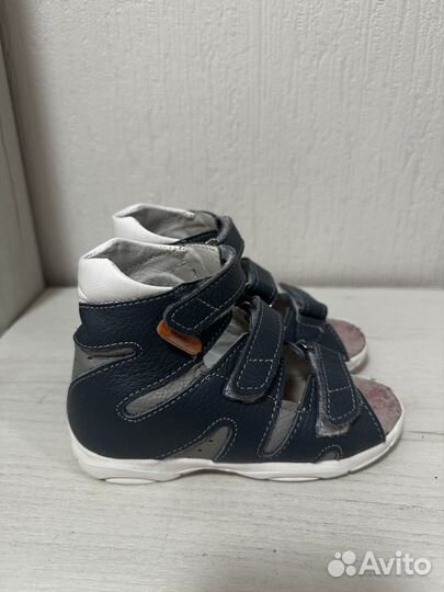 Сандалии детские для мальчика 26 размер