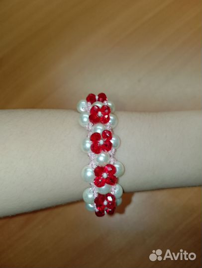 Браслеты ручной работы из бисера