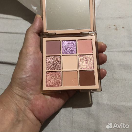 Тени для век