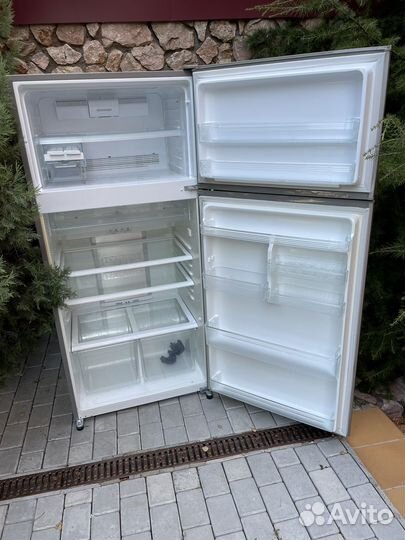 Холодильник бу Sharp