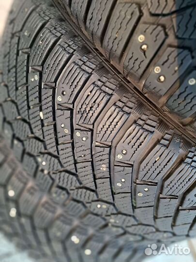 Gislaved Nord Frost 200 215/60 R16