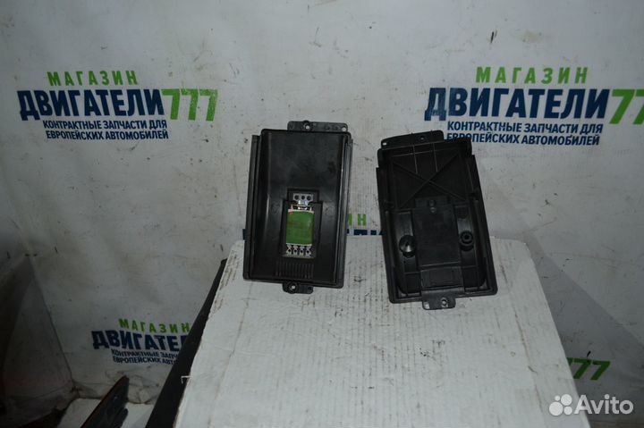 Резистор печки Фольксваген Гольф 4