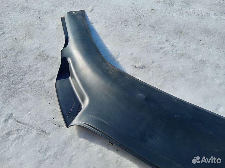 Накладка замка капота Audi Q7 4L