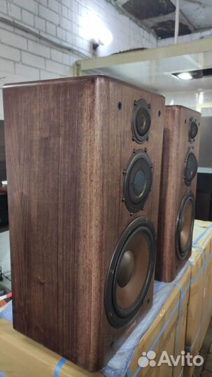 Diatone DS-2000Z (Шпон американский орех )